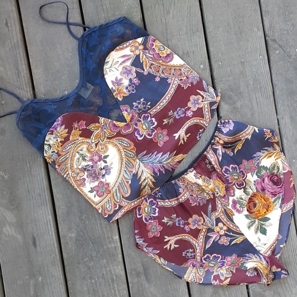California Miss Other - Vintage Sleepware set